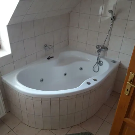 Apartment Sasi Apartmanhaz