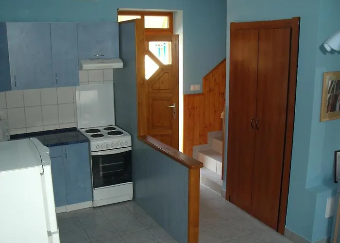 Sasi Apartmanhaz