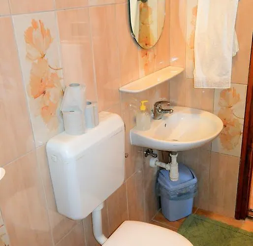 Sasi Apartmanhaz Apartment *