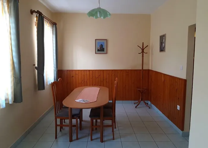 Sasi Apartman